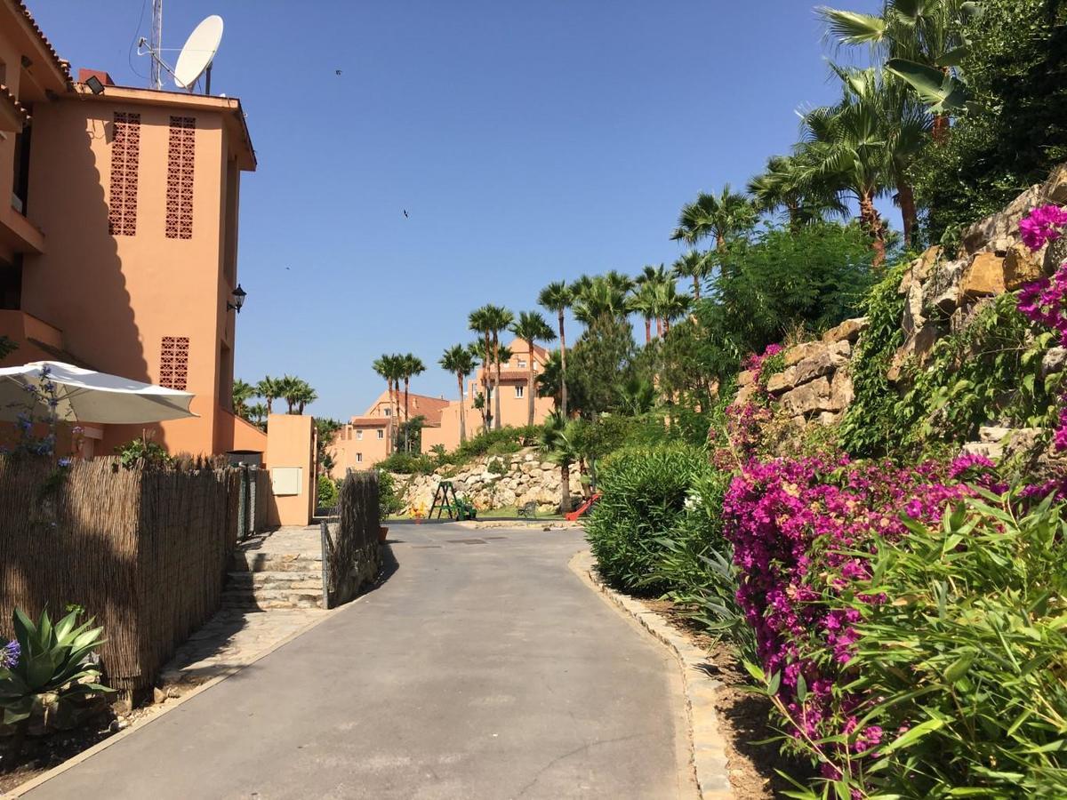 2236-Lovely Groundfloor With Pool View Casares Esterno foto